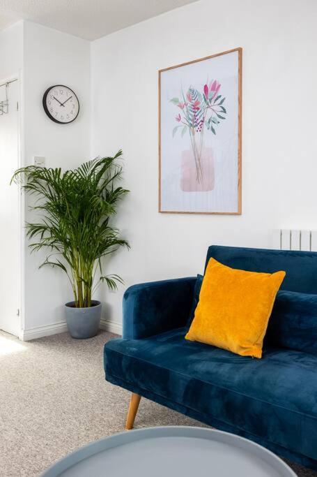 Casa de férias Beautiful House By Station With Private Parking Cambridge