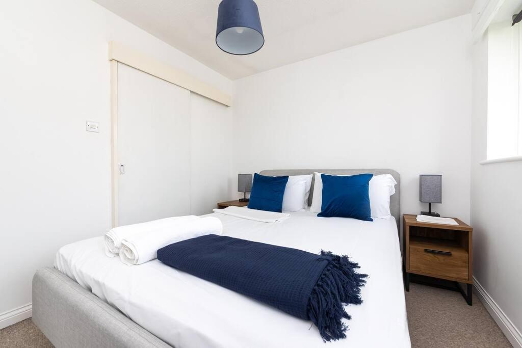 Beautiful House By Station With Private Parking Casa de férias Cambridge